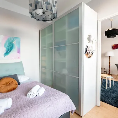 Poista 2ndhomes Cozy And Compact 1br In Kamppi Apartamento *